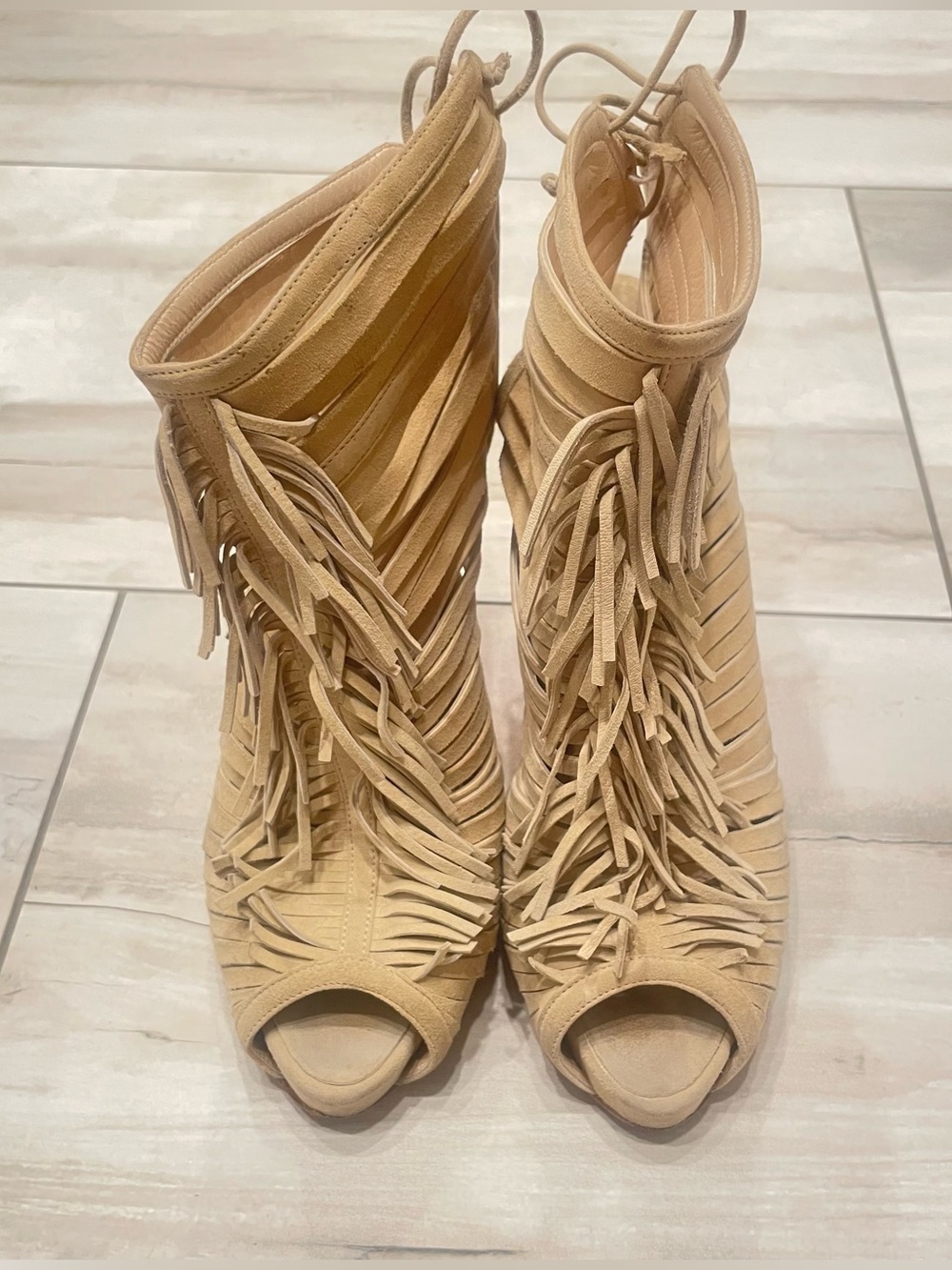 Christian Louboutin Deva nude fringe suede platform heels 38.5 7.5 8 - Picture 12 of 16